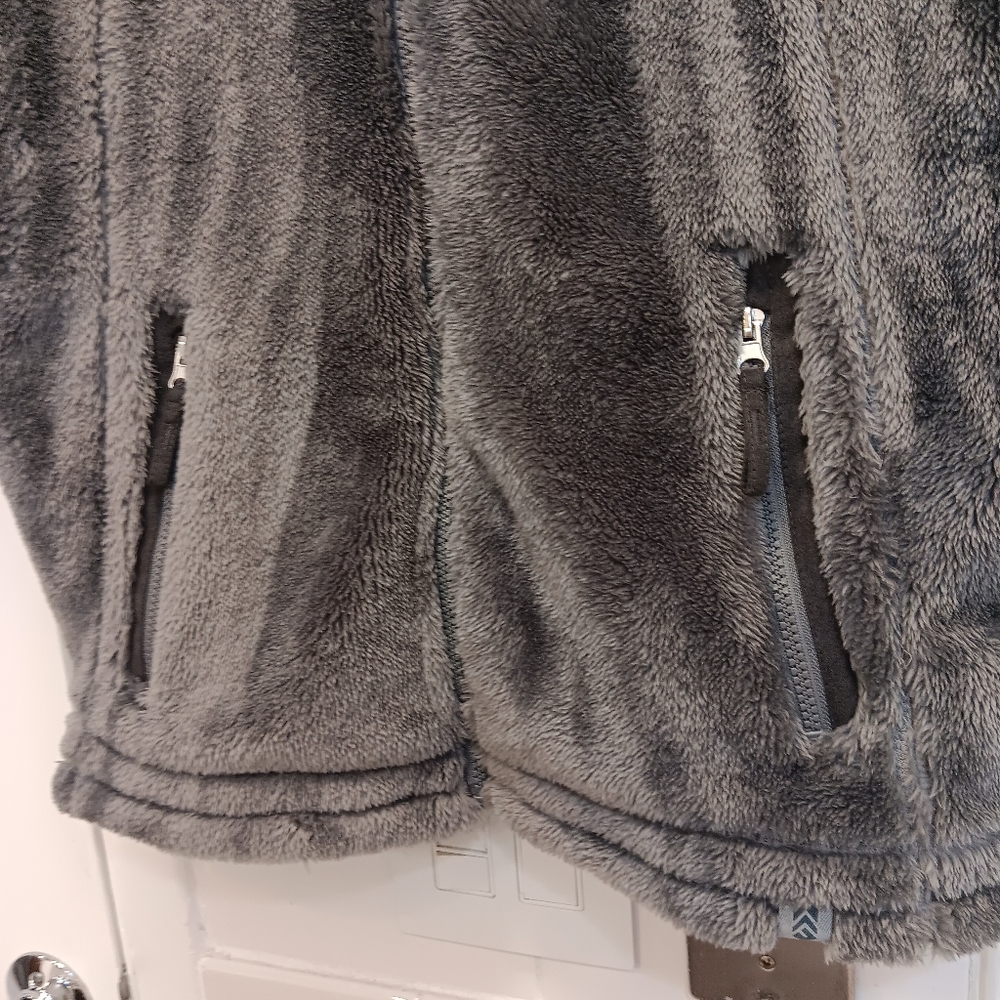 Vest - Picture 13 of 13